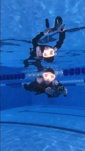 Meet the SMACO B2 Underwater Scooter.