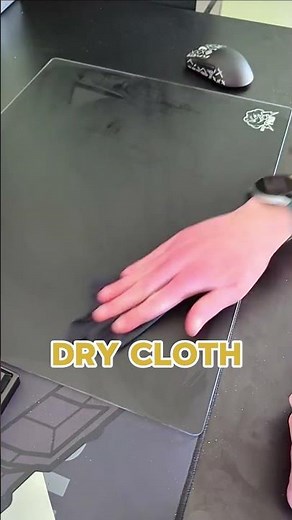 How to clean a glass mouse pad