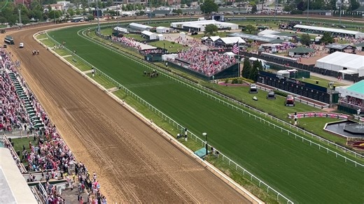 NITROGEN ($3.94) takes the G2 Edgewood Stakes at CD by 3 1/2 lengths for trainer Mark Casse with Jose Ortiz aboard! The 3yo daughter of Medaglia d'Oro is a perfect 4 for 4 this year with wins in the Ginger Brew Stakes, G3 Florida Oaks, G2 Appalachian Stakes and the G2 Edgewood Stakes. | Equibase Company