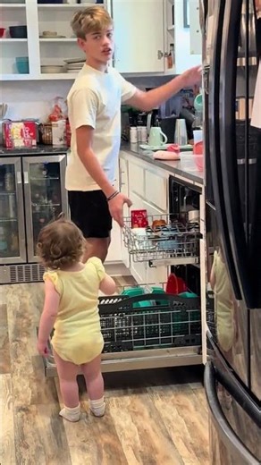 Brother sister 12 years apart. LK don't play with her tubberware 😁 momlife heart full ❣️