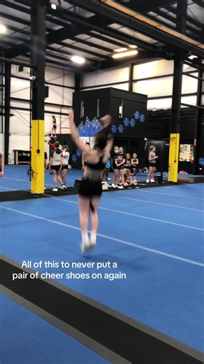 Inspiring Cheerleading Stunts for Enthusiasts