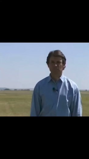 It doesn't get much closer then this 😂😂 #flyredbaron #aviationnerd #aviationphotos #aviationporn #aviationspotter #aviationlove #flyredbaron #aviationworld #aviationhistory #aviationart #aviationpictures #aviationismylife #aviationgeek #aviationgoals #aviationgeeks #aviationvideo | Red Baron