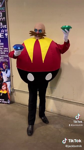 New Dr. Robotnik Cosplay Showcase at TORG Event