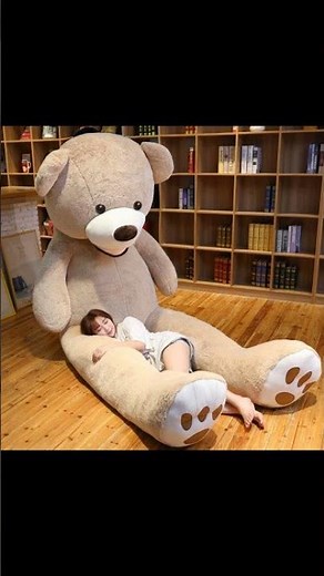 Giant Teddy Bear Plush Toy – Extra-Large Stuffed Animal for Hugs