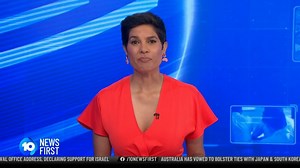 In a foreboding statement, Israel's defence minister has told troops they will soon see Gaza "from the inside." It's one of the clearest signs yet than an invasion of Gaza could be imminent. Meanwhile, thousands of Palestinians are desperately waiting for essential aid. | 10 News