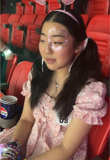 WDYM I SAW MY 2 FAVOURITE SINGERS IN THE WORLD PERFORM LIVE TOGETHER. #fyp #gracieabrams #erastour #taylorswift @gracie abrams @GracieAbramsHQ @Taylor Swift @Taylor Nation