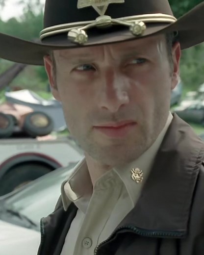 Discovering The Walking Dead Easter Eggs in the 100th Episode