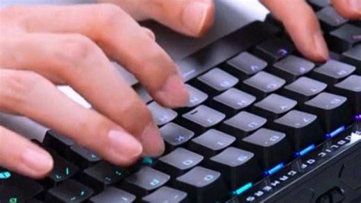 RGB灯效炫酷，驱动软件功能强大，自定义设置超方便