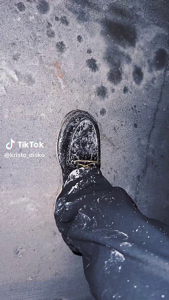 Durable Work Boots for Concrete Jobs