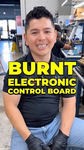 Checking out an N14 ECM 🔍This is one of the best electronically controlled engines ever made. 💪But sometimes, things like this happen: At first glance, the ECM looks fine, until you open it 💥The board is completely burned, with water damage and all 4 layers destroyed ⚡💧Got questions about your ECM? Drop them in the comments or send me a message 💬 #ECMRepair #TruckDiagnostics #DieselTech | Oscar Truck ECM