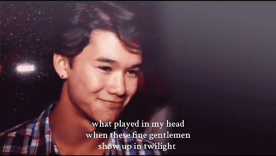 okay lemme stop with these gifs LMAO😭 #twilight #taylorlautner #jacobblack #kiowagordon #alexmeraz #booboostewart #ahdrrii #gifs#CapCut