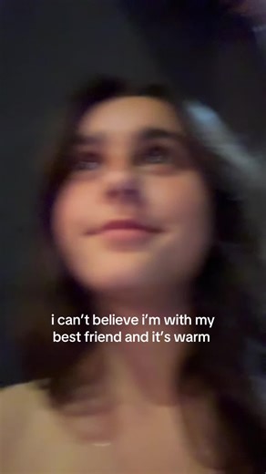 sarah💌🪩💐 (@some.epiphany)’s video of best friends