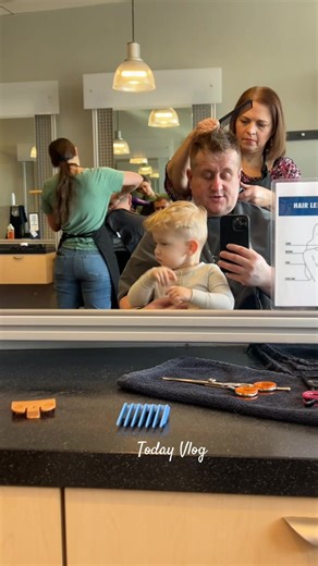 Daddy’s 1st day off to a good start.. they had to come too make sure i didn’t work 😂😂😂