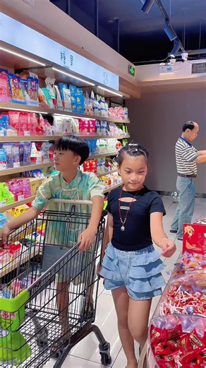 Vidéos de 陆老板413奶爸 (@mountainman854) avec original sound - 陆老板413奶爸