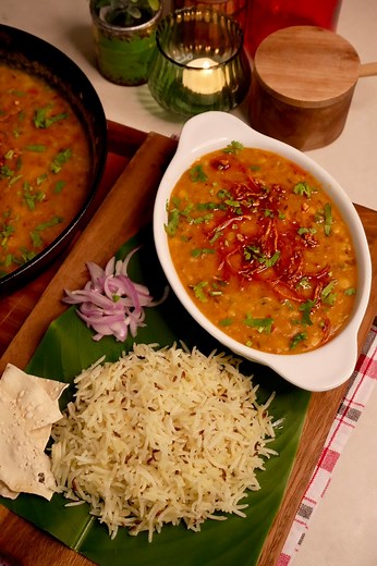 Dal Fry & Jeera RiceCraving that restaurant style dal fry and jeera rice? 🔥 Whip them up at home for a taste that's next level delicious! The secret is in giving it a little flame to really bring out the flavors. Trust me, you won't be disappointed! Serve it up with some fresh naan bread or papad for the perfect meal..Ingredients:For Dal:-1 cup Pigeon Pea Seeds (Tuvar Dal)1/4 cup Bengal Gram Split (Chana Dal)2-3 Bay Leaves (Tej Patta)Salt as per taste3/4 cup Water 1 tsp Ghee in a pan1 tsp Cumin