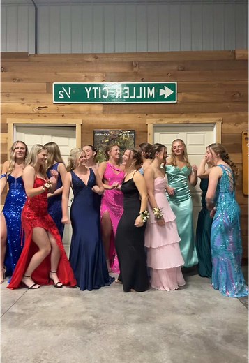 senior musical -> senior prom #senioryear #senior #seniormusical #seniorprom