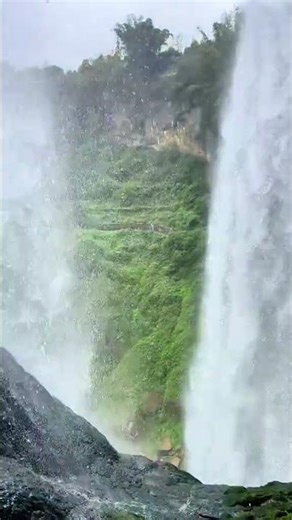China's Hidden Gem: Huangguoshu Waterfall's Surging Freedom