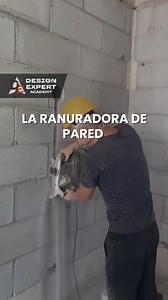 La ranuradora de pared es una herramienta eficiente para realizar canales precisos en mampostería y ladrillo, ideal para instalar cables y tuberías. Permite ajustar la profundidad de corte entre 15 y 30 mm, con un ancho de 25 mm. Algunos modelos incluyen sistemas de extracción de polvo para mayor limpieza y visibilidad. #Ranuradora #Construcción #Herramientas #Instalaciones #Mampostería | Design Expert