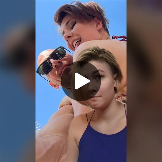 #greenscreen is it a crime to use @johnnysins for clout? #meme #egirl #johnnysins