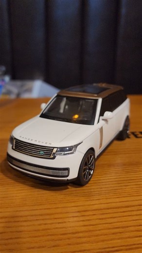 1/32 MSZ 랜드로버 레인지로버 SV 다이캐스트 리뷰