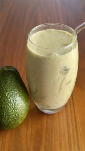 Healthy Avocado Smoothie 🥑