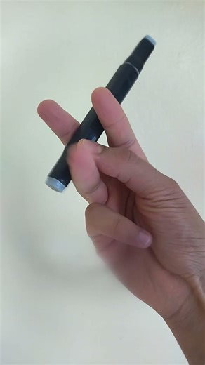 penspinning easy tutorial guys 💪🏻 #penspinning #penspinningtutorial #fyp