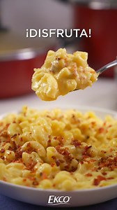 ¡Un delicioso Mac&Cheese para toda la familia! 🤤💙 No te quedes con el antojo de preparar estos deliciosos macarrones con queso al estilo Ekco 😉 #ParaTodoMomento #macandcheese #cheese #recetasfaciles #fastfood #food #foodie | Ekco