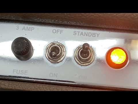 How To Turn On (and Off) a Tube Guitar Amplifier With a Standby Switch