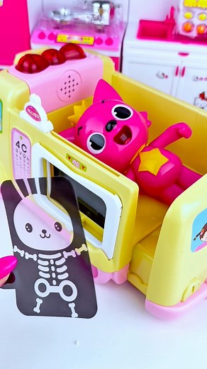 155K views · 709 reactions | Satisfying with Unboxing & Review Miniature Cute PinkFong Ambulance, Doctor Set Toys | ASMR Videos #satisfying #unboxing #pinkfong #doctortoys #asmrshorts #subiunboxingtoys | Subi Unboxing Toys | Facebook