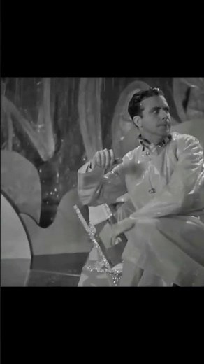 Saucy musical number - Pettin' in the Park 1933 - #golddiggersof1933 #precodemovies