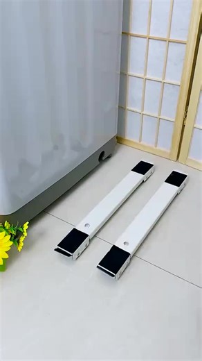 Universal Moving Base: Heavy Lifting Made Easy