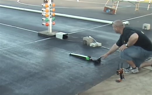 澳大利亚电动RC top fuel 直线加速赛，1.178秒尾速176kph（2010/3.27）