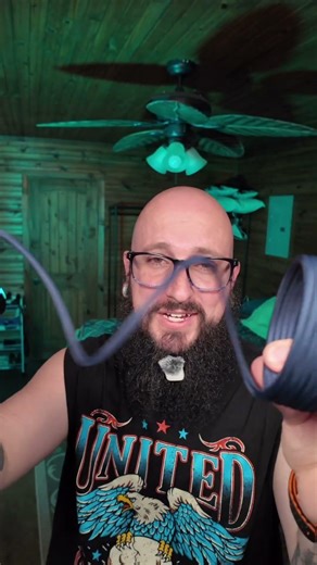 I used to have cables all over my car… this fixed it instantly 🔥 this magnetic auto-coiling USB-C