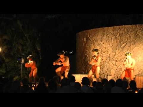 Maui Hawaii Luau. Men's Dance
