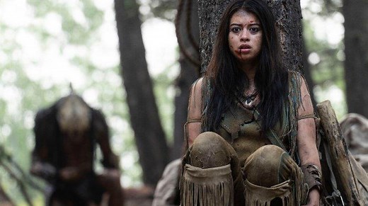 Sinopsis Film Prey 2022, Aksi Amber Midthunder Selamatkan Suku Comanche dari Alien - Tribunnews.com