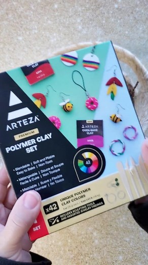 No extra supplies needed! Just the @artezaofficial polymer clay kit...