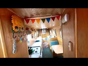 Narrowboat Sunshine - 30ft Cruiser Sea Otter