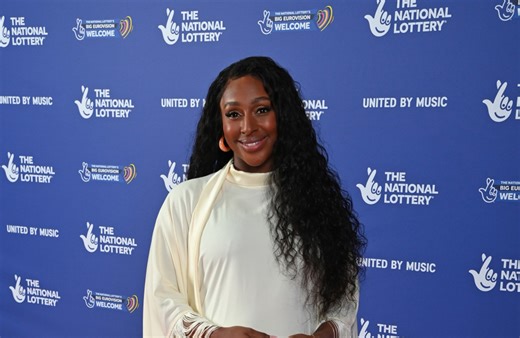 Alexandra Burke struggled to "accept" the way her body changed during pregnancy