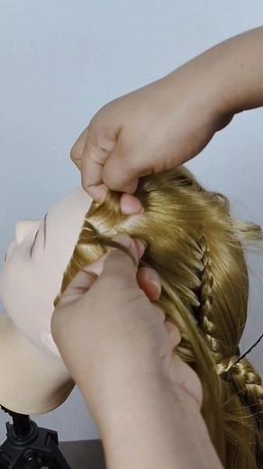 1.4K views · 2.7K reactions | Easy Dutch Braid Ponytail Tutorial #hairstyleideas #dutchbraids #fblifestyle #hairstyletutorial #hairstyle #braids #ponytail | Ma Esther Azarcon Longcayana | Facebook