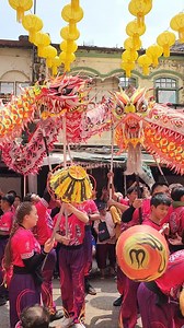 31K views · 660 reactions | Chinese New Year 2025 Recap Double Dragon Dance by 雪州雙文丹慶年龍獅體育會 Heng Nian, Serendah, Selangor at Oloiya 我来也 Petaling Street. 12 February 2025 CNY Day 15 - Chap Goh Mei 闹元宵 | Liondoncefreak | Facebook