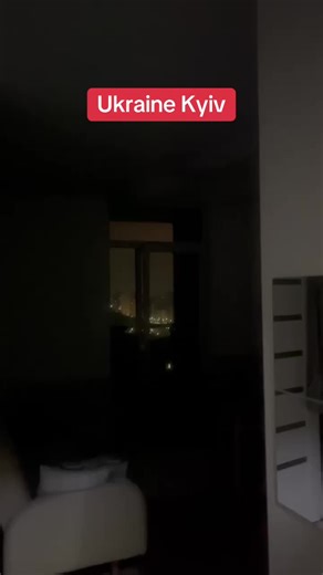 Marshmallow Singer's Impact on Kyiv's Resilience