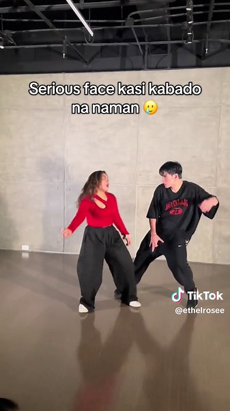 Hypnotized dance break by coach @marcdevonnn on IG 🥰 lagi nalang nagkakamali pag si coach ang kasama 🥲🤣 pero tuloy ang laban! Always super thankful sa support and paghype ng classmates sa fullout kahit di tayo magkakakilala ❤️ #hypnotized #hypnotizeddancebreak #marcdevonchoreography #dance #fulloutstudios #hypnotizeddancechallenge #fyp #foryou #theexperience