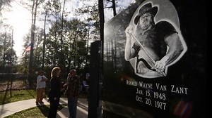 Mississippi places road signs for Lynyrd Skynyrd plane crash site