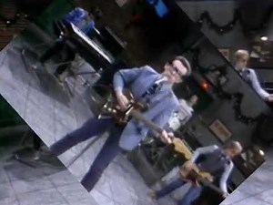 Elvis Costello - Radio Radio.