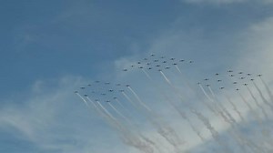 @eaa AirVenture 2022 is celebrating the 50th Anniversary of @vansaircraftinc They started off Mondays show with an awesome flyover of RVs!! #vansaircraft #vansrv #rv #50shipflyover #flyover #eaa #airventure #oshkosh #osh22 #airshow #airshowstuff | AirshowStuff