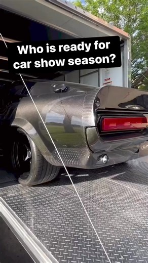 76K views · 2.9K reactions | Can anyone ID this classic car? 類#Classics #CoolCars #ClassicCar #OldSchool #Vintage #Funtimes #CarShow #FindYours | Carsforsale.com | Facebook