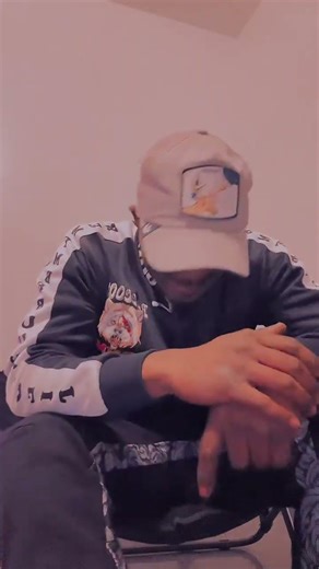 grower not a shower #roadto1k #funny #explorepage #comedy #maxb #hoodcomedy #relatable #fyp #humor