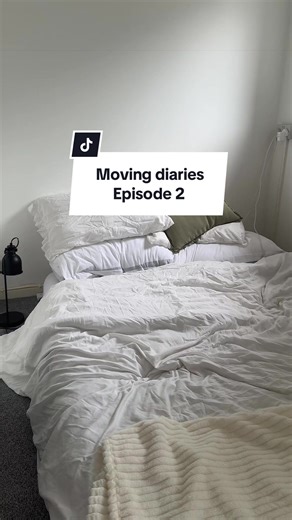 Episode 2 of the Moving diaries 📦 This finished my back off 🫠 20 days to go (not that we’re counting😏) #moving #rebuilding #restarting #FYP #CapCut