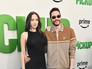 Elsie Hewitt shares photo of her and Pete Davidson’s baby to ring in new year