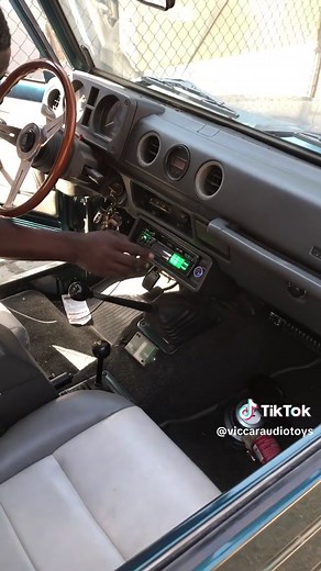 The other day with the homie Big Man installing a four channel Alpine on he’s Suzuki CHECK OUT” the Alpine pull out tho” Old School all the way man”#suzuki#wirewheels#alpinepullout#alpine180eq#pioneeroldschoolcaraudio#comptoncalifornia#viccaraudiotoys#caraudiocollector#80s#90s#nwa#sirmixalot#blvdnights#posseonbroadway